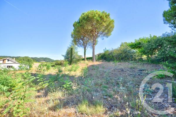 Terrain à vendre  1259 m 2   GENISSIEUX  - 26