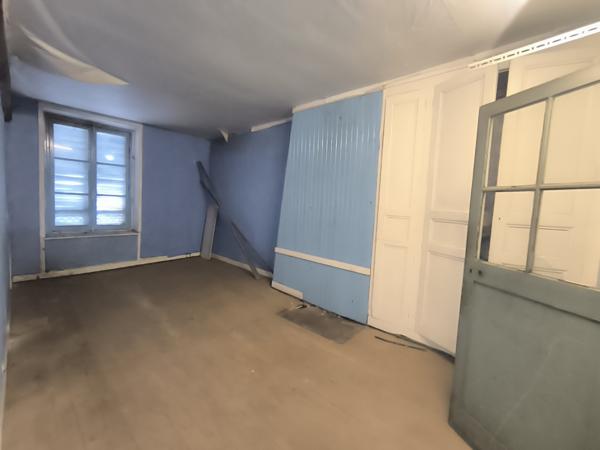 Charly-sur-Marne (02310) Maison de ville 10 pièces