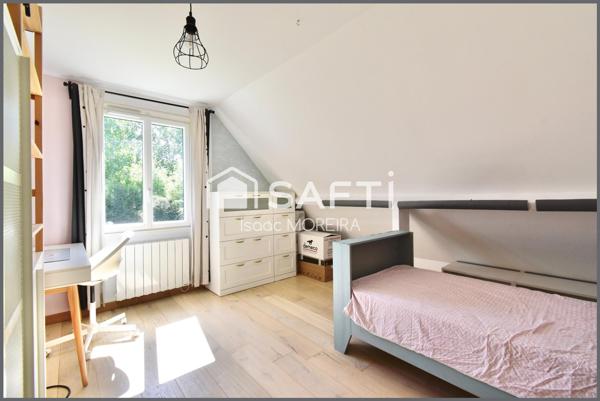 Propriété 5/6 chambres avec grand jardin, sous-sol et garage