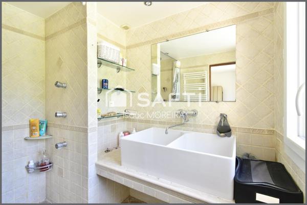 Propriété 5/6 chambres avec grand jardin, sous-sol et garage