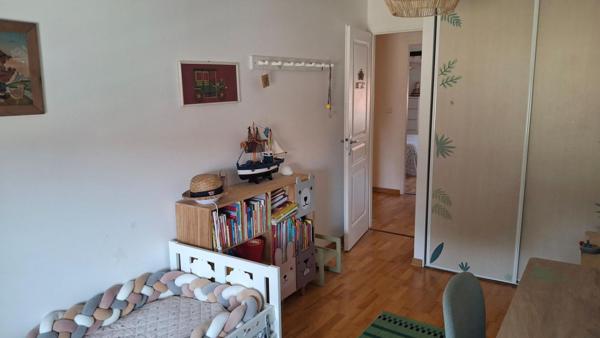 CENTRE VILLE DUPLEX CLIMATISE GARAGE TERRASSE