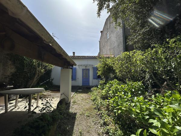 Coquette maison de village au centre de Saissac Saissac (11310)