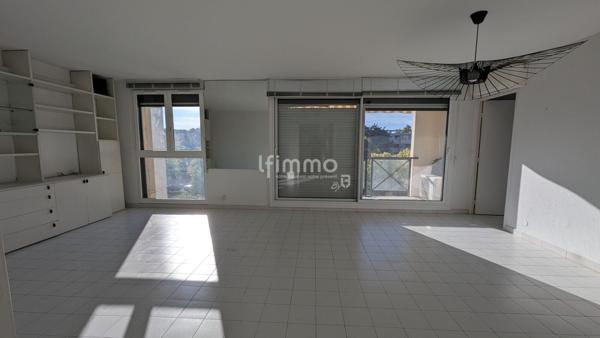 Antigone : T3 de 78 m² + terrasse + parking