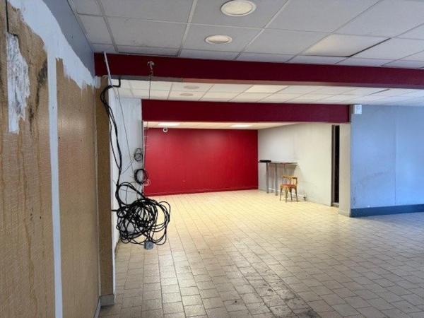 LOCAL COMMERCIAL DISPONIBLE