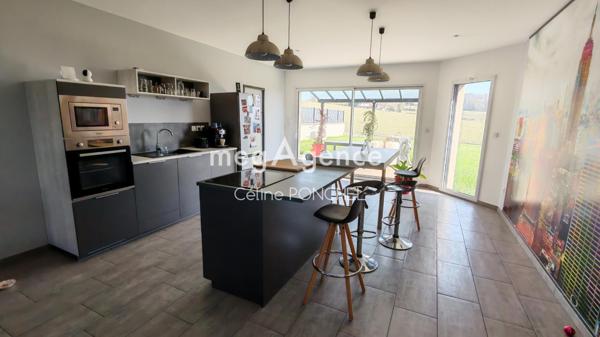 Maison à MEXIMIEUX, 01800 - 4 pièces 90m²