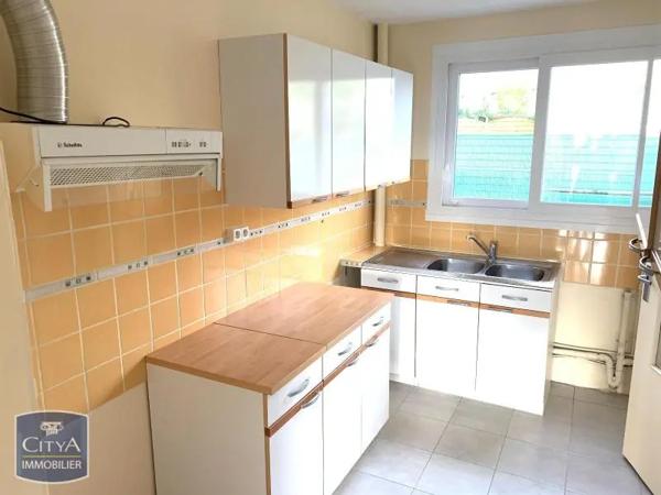 Appartement à louer 3 pièces 67.06m² Saumur (49400)