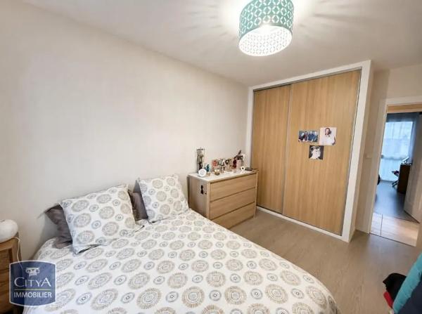 Appartement à louer 3 pièces 67.06m² Saumur (49400)