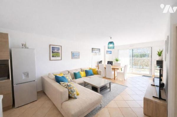 VANNES – Appartement T2 en rez-de-jardin avec terrasse et garage, à deux pas du port