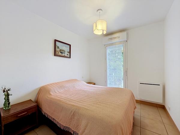 T2 30,51 m² avec terrasse, jardin et parking