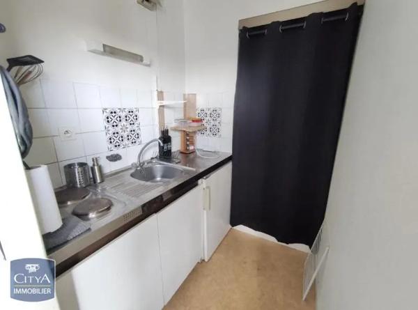 Appartement à louer 1 pièce 24.18m² Poitiers (86000)