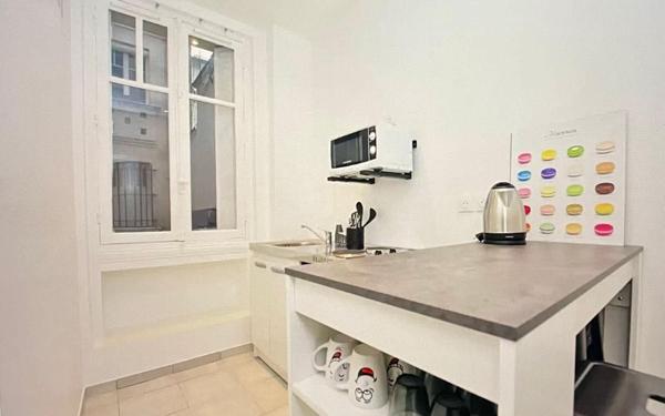 Appartement à vendre    2 pièces • 21 m2 Paris 17