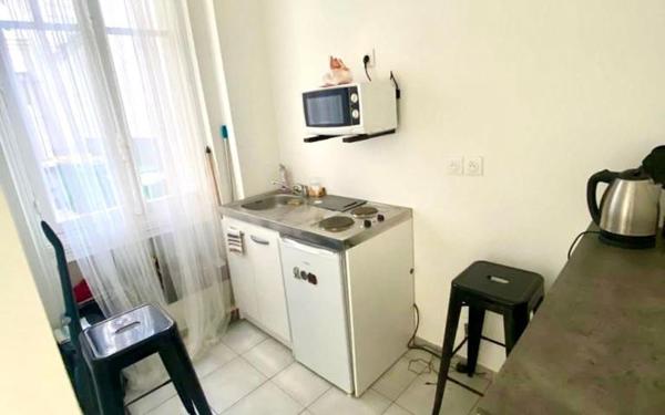 Appartement à vendre    2 pièces • 21 m2 Paris 17