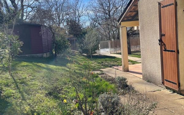 Maison à vendre    4 pièces •  Barjac