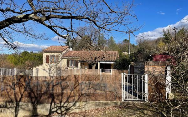 Maison à vendre    4 pièces •  Barjac