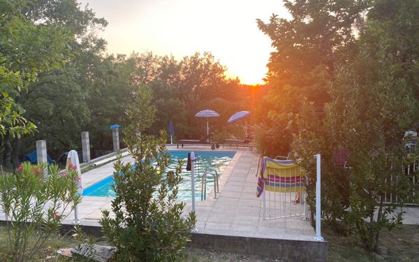 Maison à vendre    4 pièces •  Barjac