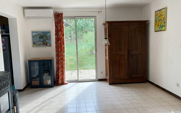 Maison à vendre    4 pièces •  Barjac