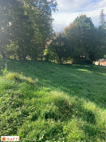 A vendre très beau terrain constructible d'environ 1102 m2