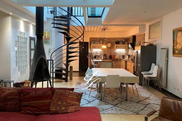 Vente - Appartement 6 pièces 220 m 2 LE MANS (72000)