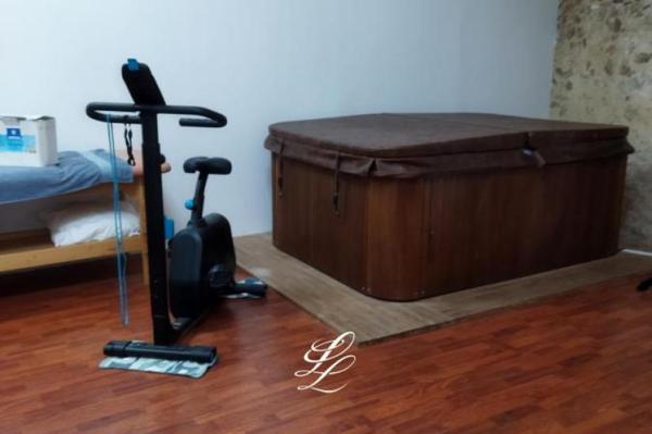 Vente - Appartement 6 pièces 220 m 2 LE MANS (72000)