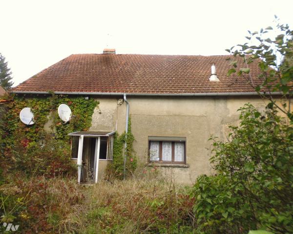 VEZET, ancienne ferme sur 1008 m² de terrain.