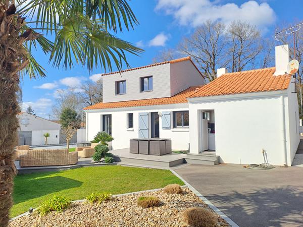 Vente maison La Garnache : 349 500 € - AJP Immobilier Challans