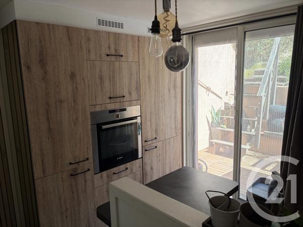 Maison à vendre  4 pièces - 41 m 2   COGOLIN  - 83