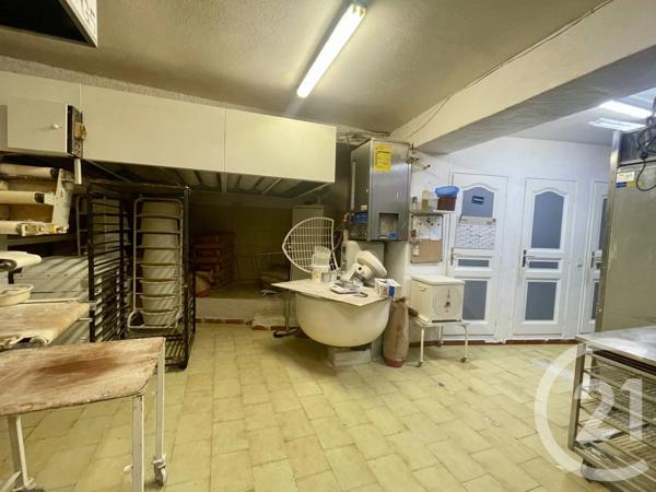 Maison à vendre  7 pièces - 226 m 2   LE LAVANDOU  - 83
