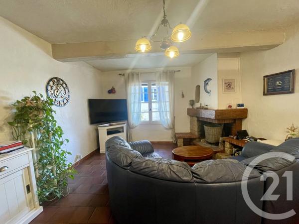 Maison à vendre  7 pièces - 226 m 2   LE LAVANDOU  - 83