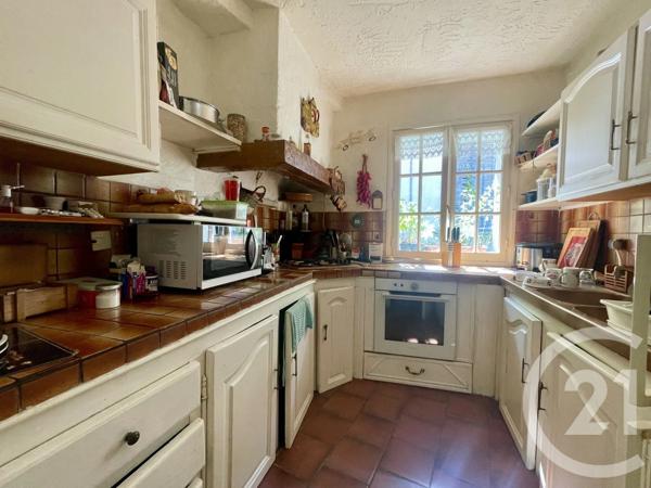 Maison à vendre  7 pièces - 226 m 2   LE LAVANDOU  - 83