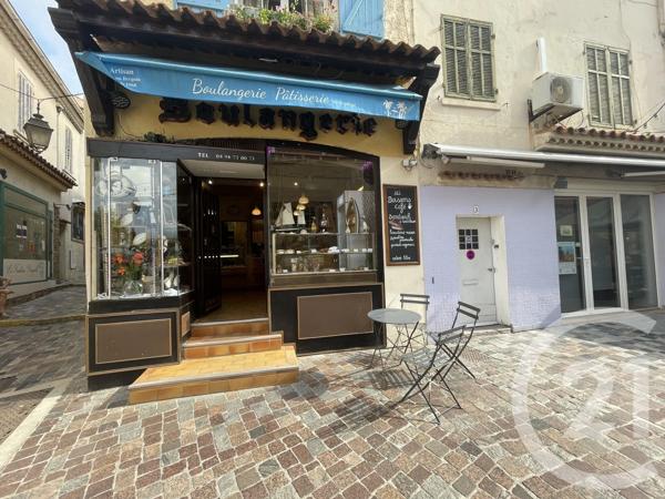 Maison à vendre  7 pièces - 226 m 2   LE LAVANDOU  - 83