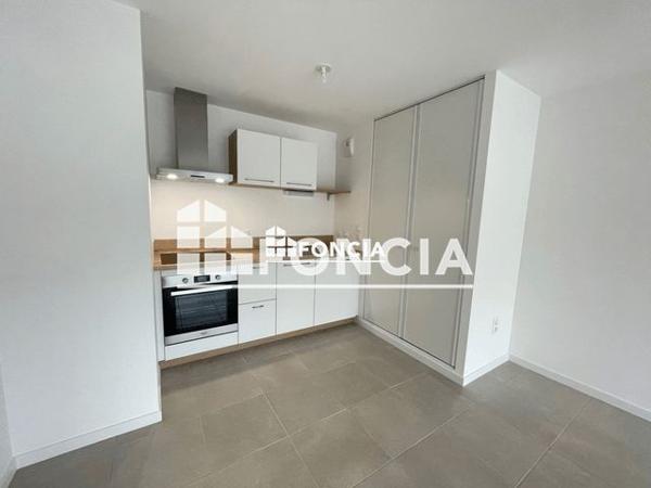 Location Appartement 2 pièces 42.52 m² - 47 RUE DE RENNES Cesson Cevigne 35510