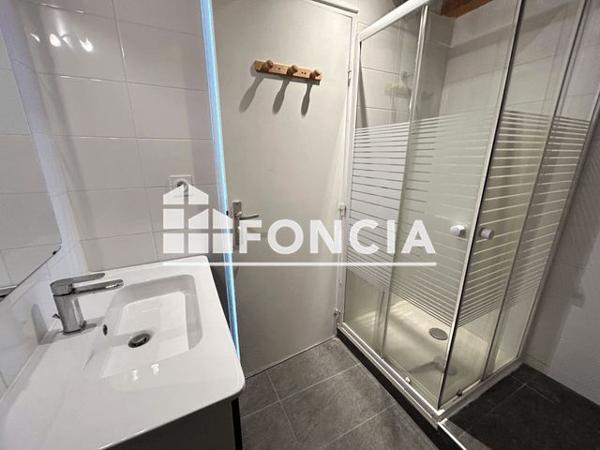 Location Appartement 2 pièces 31 m² - 12 RUE PROSPER MERIMEE Vannes 56000