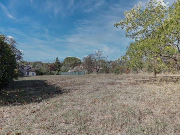 Terrain à bâtir d'environ 1 471 m² - Castres, proche Albinque