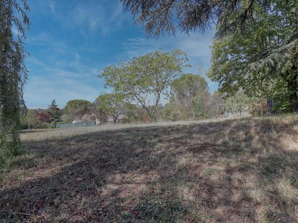 Terrain à bâtir d'environ 1 471 m² - Castres, proche Albinque