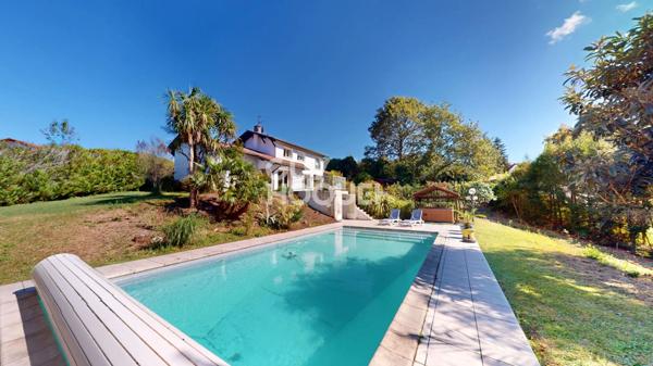 Maison Arcangues 5 pièce(s) 163 m²