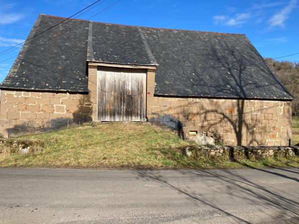 bâtisse en pierre de 288m²