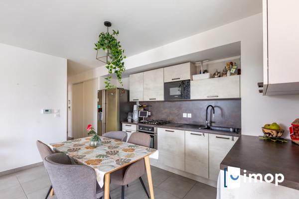 3 pièces terrasse et parking DPE C