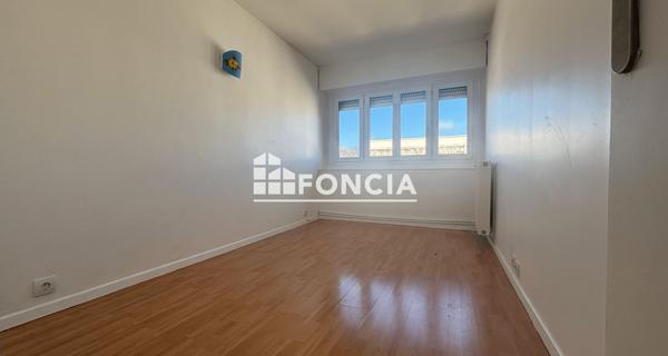 À vendre Appartement 4 pièces 90 m² - ÉVry-courcouronnes 91000