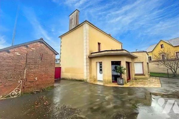 Maison à vendre - TINTENIAC (35190) - Exclusivité - Très belle maison de maître comprenant en r...