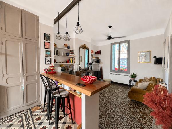 Maison
         5 pièces
        - 85 m² 395 000 € *