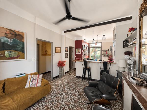 Maison
         5 pièces
        - 85 m² 395 000 € *