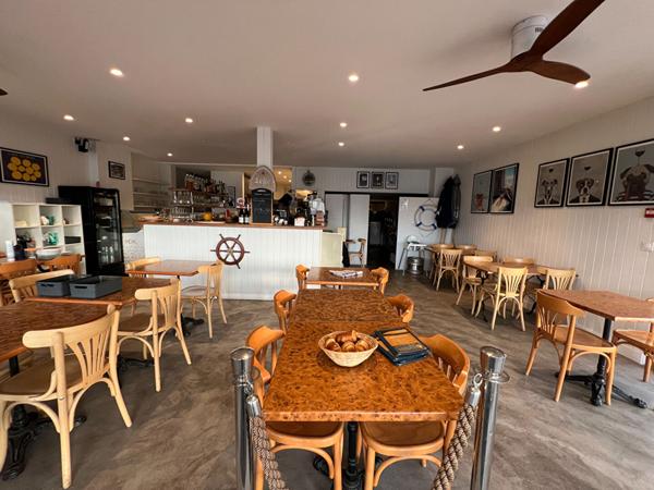 Local commercial à vendre |  Villeneuve-Loubet |  |