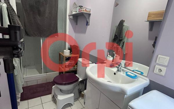 Appartement à louer    1 pièce •  Roye