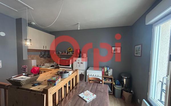 Appartement à louer    1 pièce •  Roye