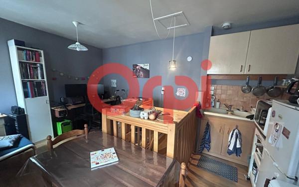 Appartement à louer    1 pièce •  Roye