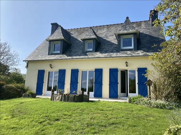 Maison à vendre |  Plonévez-du-Faou |  5 pièces | 130 m²