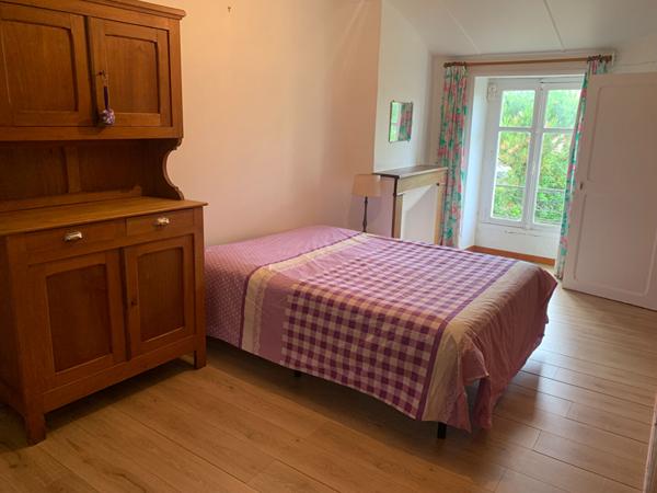 Maison à vendre à LA CHAPELLE SAINT LAURENT - 6 pièces, 4 chambres sur un terrain de plus de 1000m²