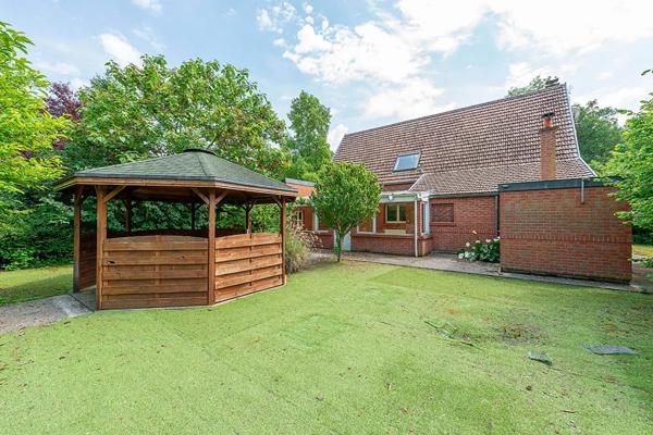Maison à vendre 8 pièces 185.11m² Saint-Amand-les-Eaux (59230)