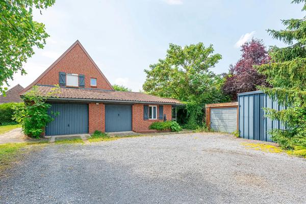 Maison à vendre 8 pièces 185.11m² Saint-Amand-les-Eaux (59230)