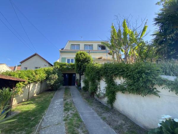 Maison traditionnelle Montfermeil 147 m²